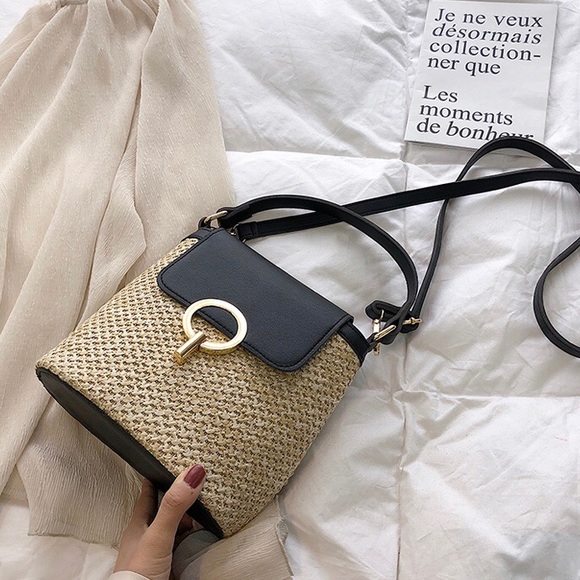 Just In! 🆕 VERONA Straw Weave Bucket Bag - Picture 5 of 8